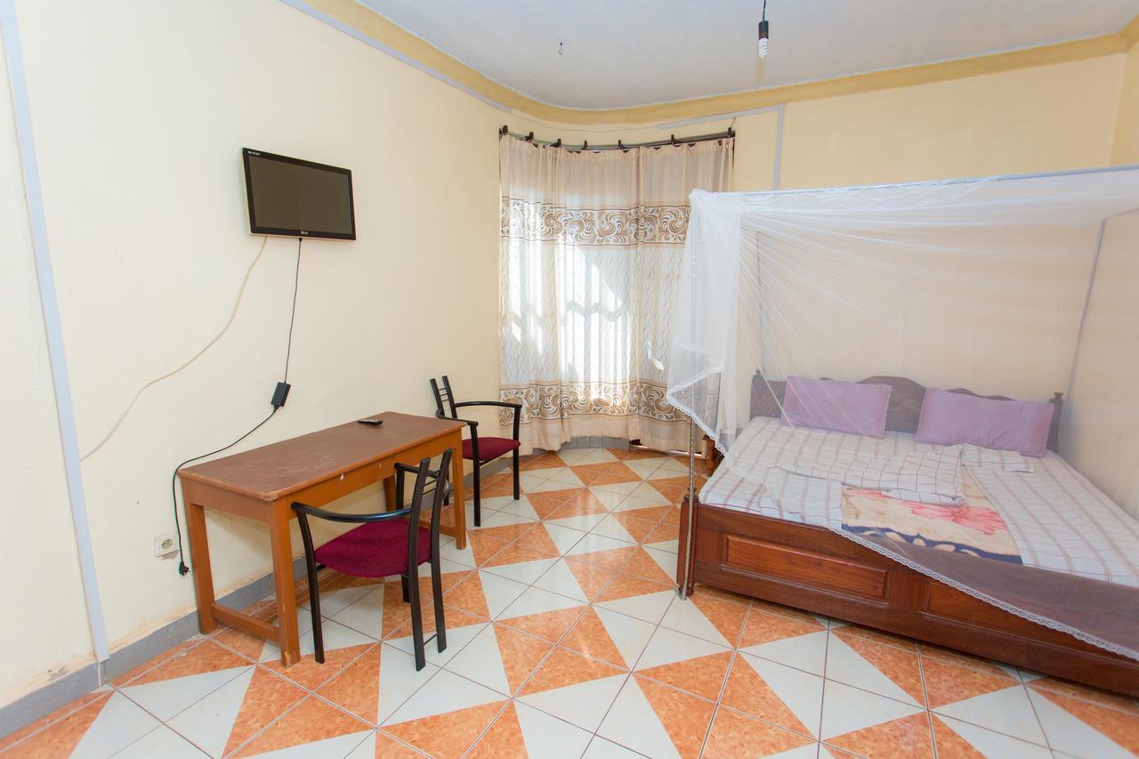 Heart Land Hotel Kigali Zewnętrze zdjęcie