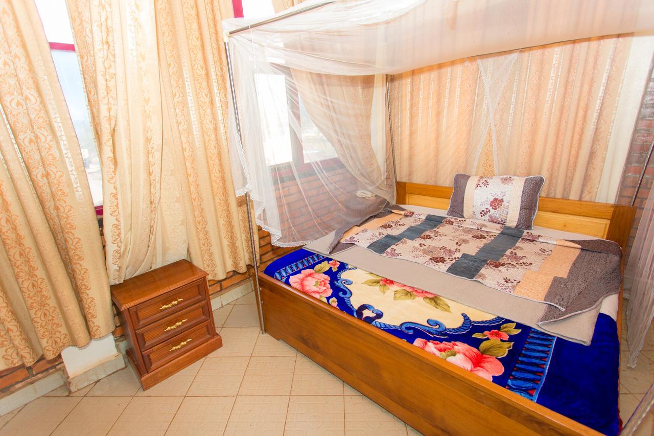 Heart Land Hotel Kigali Zewnętrze zdjęcie